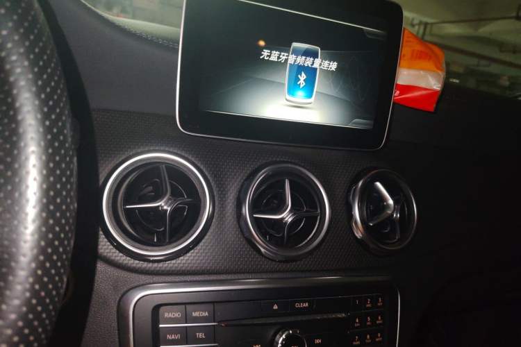 Used Mercedes-Benz GLA 2018 GLA 200 Fashion Model Audio And AC Panel