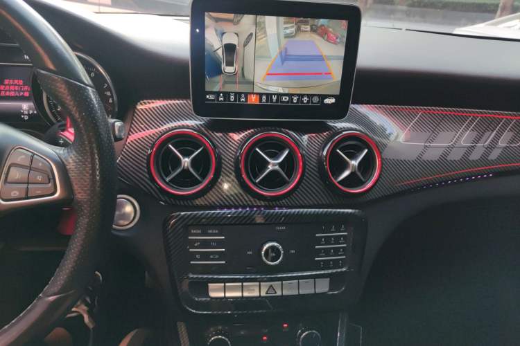 Used Mercedes-Benz GLA 2018 GLA 200 Sport Edition Audio And AC Panel
