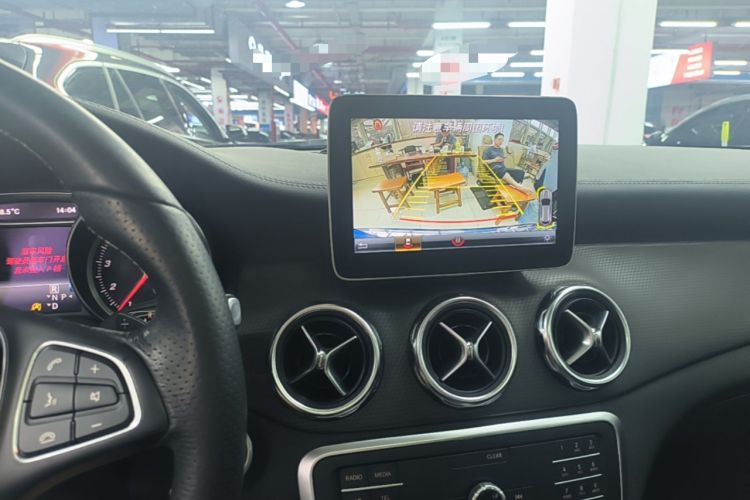 Used Mercedes-Benz GLA 2018 GLA 220 4MATIC Sport Edition Audio And AC Panel