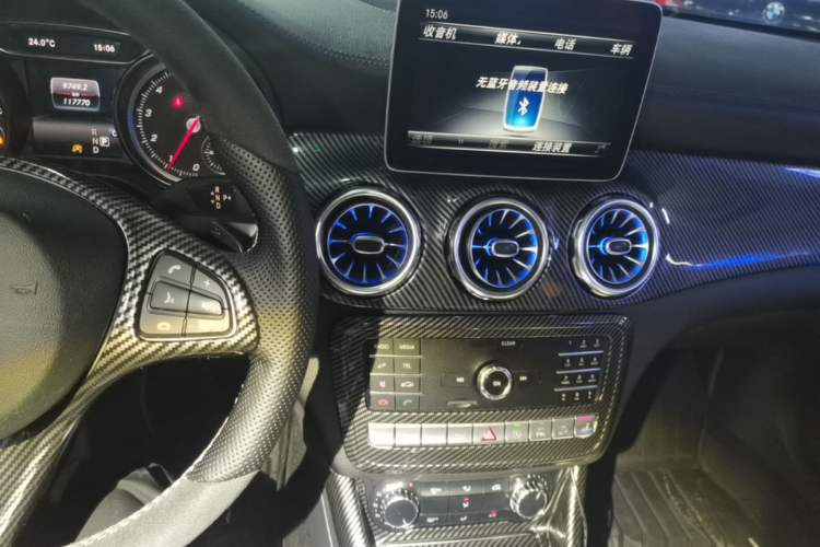 Used Mercedes-Benz GLA 2018 GLA 220 4MATIC Sport Edition Audio And AC Panel
