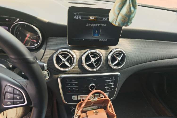 Used Mercedes-Benz GLA 2018 GLA 200 Sport Edition Audio And AC Panel