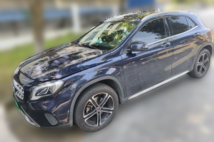 Used Mercedes-Benz GLA 2018 GLA 200 Fashion Model Guazi used car, China used car export, Used car for sale, Used cars, Cheapest cars for sale