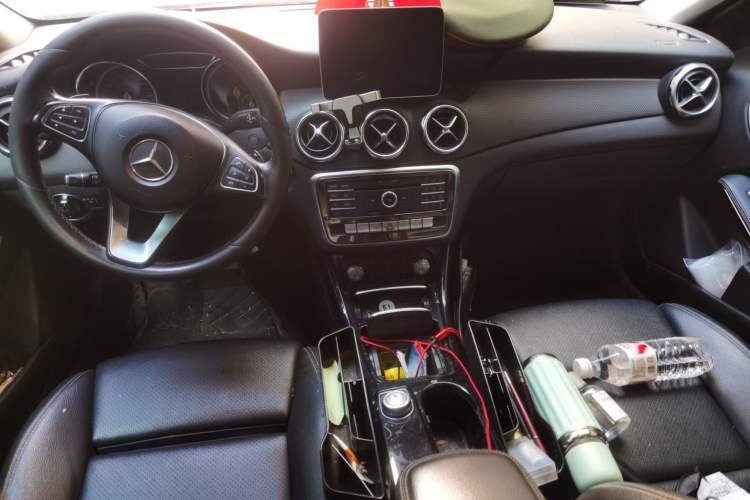 Used Mercedes-Benz GLA 2018 GLA 200 Sport Edition Center Console