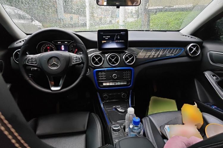 Used Mercedes-Benz GLA 2018 GLA 200 Sport Edition Center Console