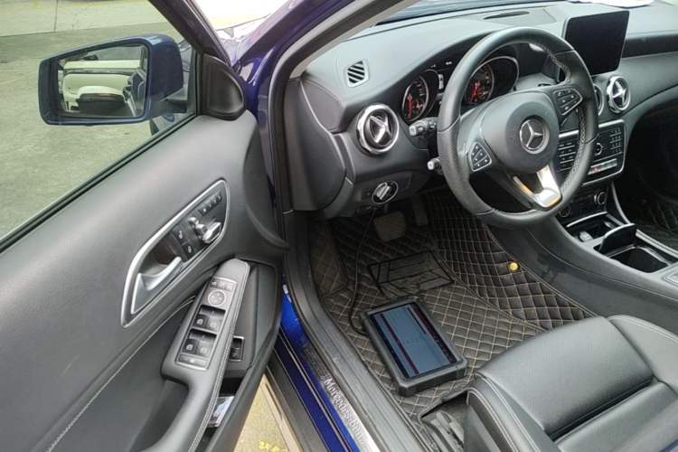 Used Mercedes-Benz GLA 2018 GLA 200 Fashion Model Driver Seat