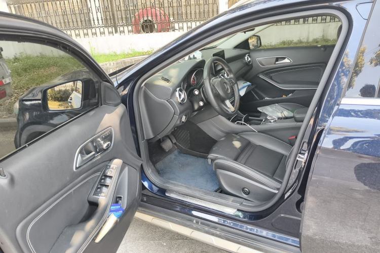 Used Mercedes-Benz GLA 2018 GLA 200 Fashion Model Driver Seat