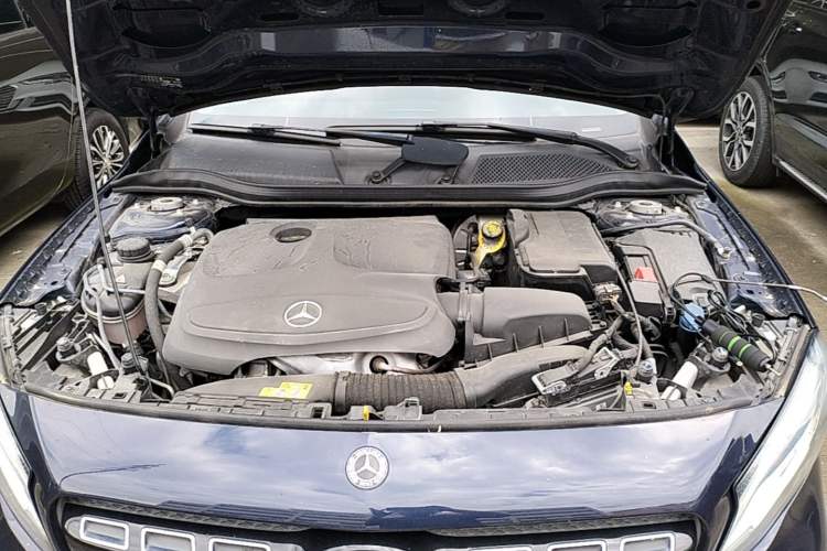 Used Mercedes-Benz GLA 2018 GLA 220 4MATIC Sport Edition Engine Bay
