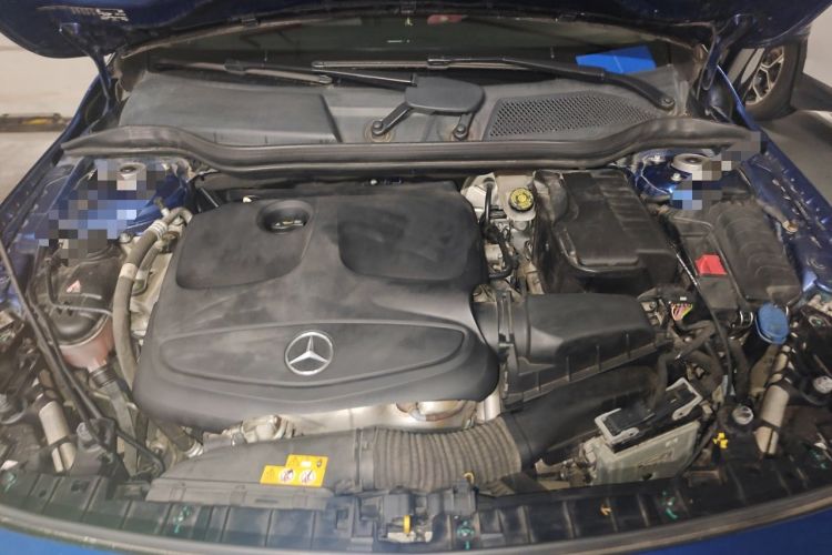 Used Mercedes-Benz GLA 2018 GLA 200 Fashion Model Engine Bay