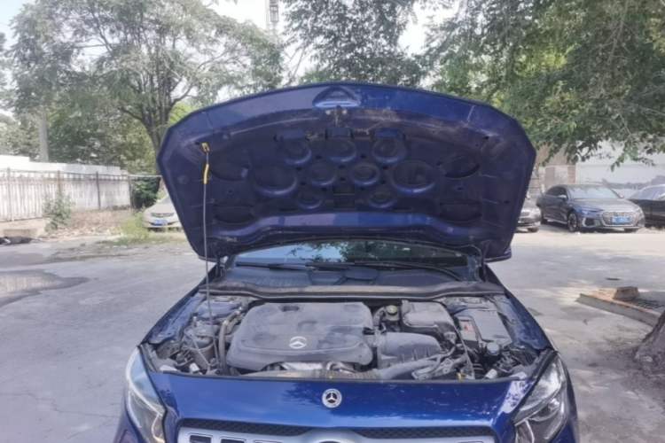 Used Mercedes-Benz GLA 2018 GLA 200 Sport Edition Engine Bay