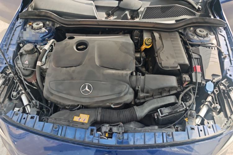 Used Mercedes-Benz GLA 2018 GLA 220 4MATIC Sport Edition Engine Bay