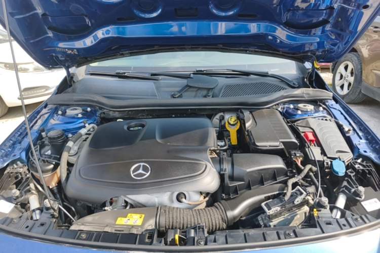 Used Mercedes-Benz GLA 2018 GLA 200 Sport Edition Engine Bay