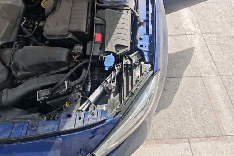 Used Mercedes-Benz GLA 2018 GLA 220 4MATIC Sport Edition Engine Bay Left