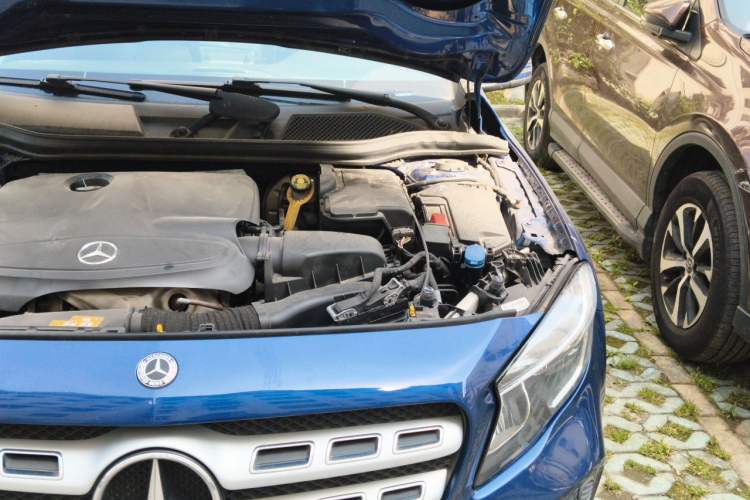 Used Mercedes-Benz GLA 2018 GLA 200 Sport Edition Engine Bay Left