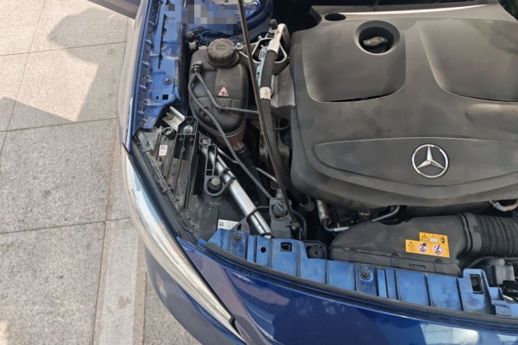 Used Mercedes-Benz GLA 2018 GLA 220 4MATIC Sport Edition Engine Bay Right