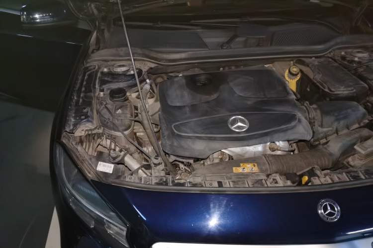 Used Mercedes-Benz GLA 2018 GLA 200 Sport Edition Engine Bay Right