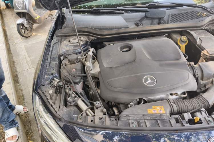 Used Mercedes-Benz GLA 2018 GLA 200 Fashion Model Engine Bay Right