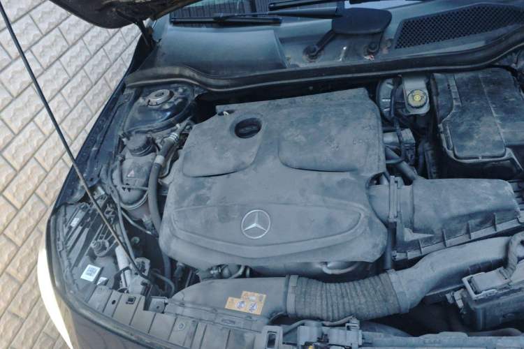 Used Mercedes-Benz GLA 2018 GLA 200 Fashion Model Engine Bay Right