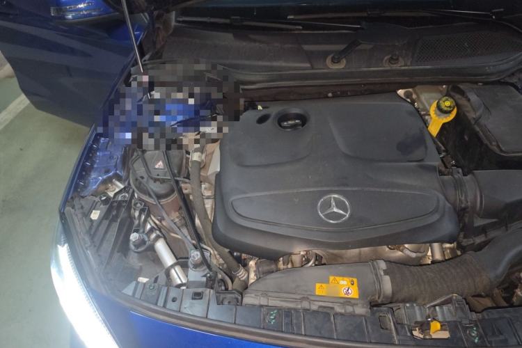 Used Mercedes-Benz GLA 2018 GLA 200 Fashion Model Engine Bay Right