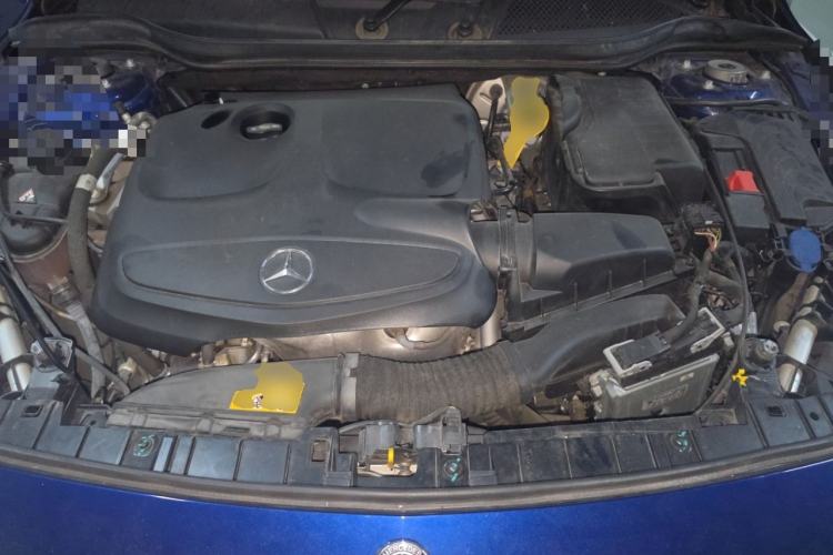 Used Mercedes-Benz GLA 2018 GLA 200 Fashion Model Engine Bay