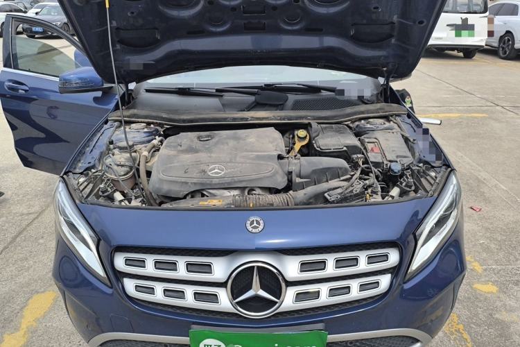 Used Mercedes-Benz GLA 2018 GLA 200 Fashion Model Engine Bay
