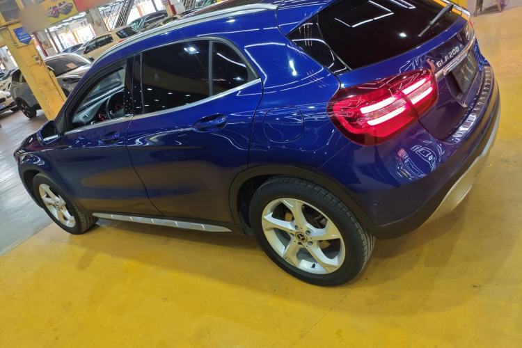 Used Mercedes-Benz GLA 2018 GLA 200 Sport Edition Exterior 3