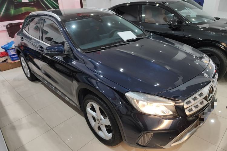 Used Mercedes-Benz GLA 2018 GLA 200 Sport Edition Front Right 45 Deg