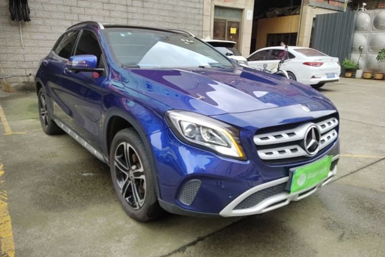 Used Mercedes-Benz GLA 2018 GLA 200 Fashion Model Front Right 45 Deg