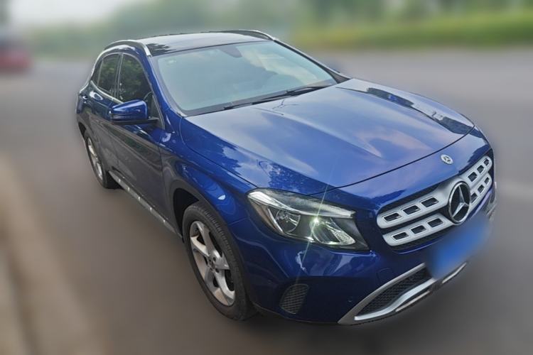 Used Mercedes-Benz GLA 2018 GLA 200 Sport Edition Front Right 45 Deg