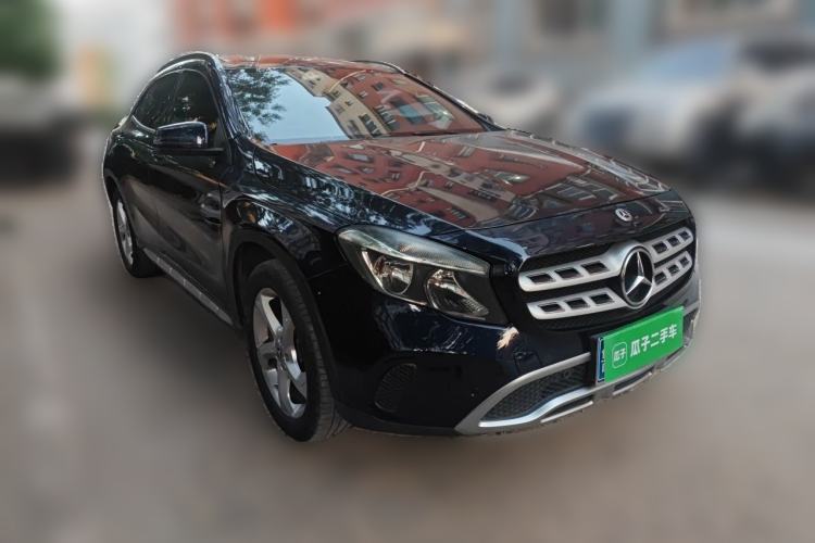 Used Mercedes-Benz GLA 2018 GLA 200 Sport Edition Front Right 45 Deg
