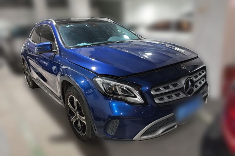 Used Mercedes-Benz GLA 2018 GLA 200 Fashion Model Front Right 45 Deg