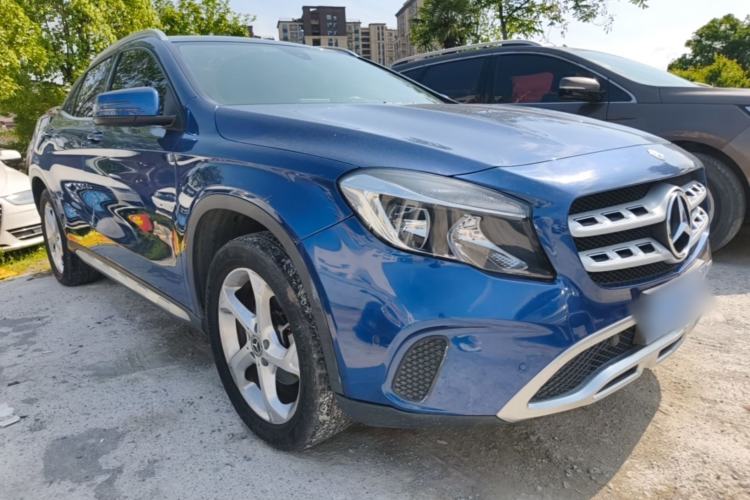 Used Mercedes-Benz GLA 2018 GLA 200 Sport Edition Front Right 45 Deg