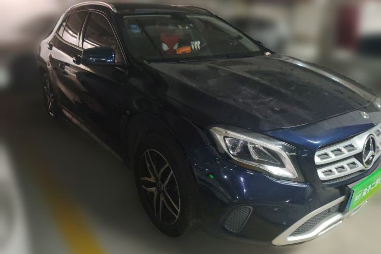 Used Mercedes-Benz GLA 2018 GLA 200 Fashion Model Front Right 45 Deg