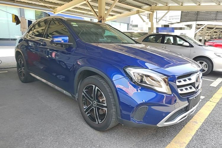 Used Mercedes-Benz GLA 2018 GLA 200 Fashion Model Front Right 45 Deg