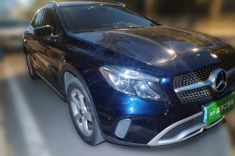Used Mercedes-Benz GLA 2018 GLA 200 Sport Edition Front Right 45 Deg