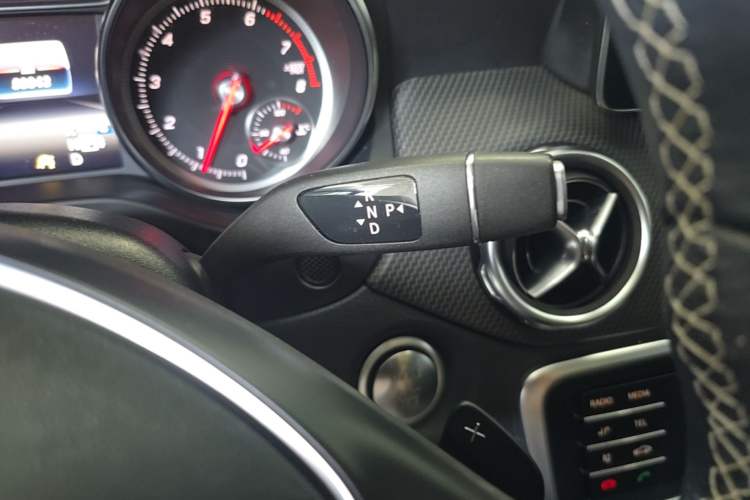 Used Mercedes-Benz GLA 2018 GLA 200 Sport Edition Gear Lever