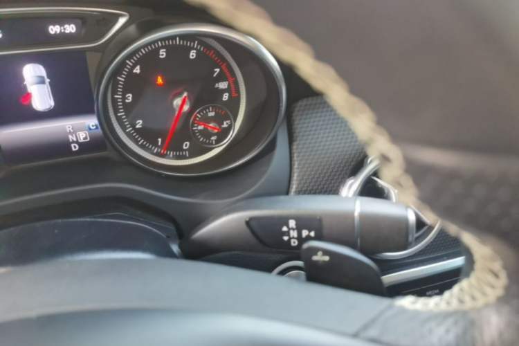 Used Mercedes-Benz GLA 2018 GLA 200 Sport Edition Gear Lever