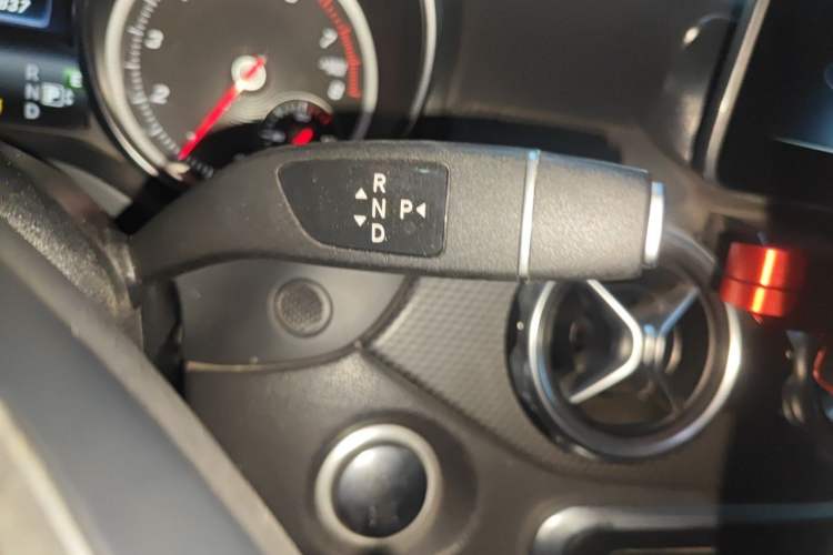 Used Mercedes-Benz GLA 2018 GLA 200 Sport Edition Gear Lever