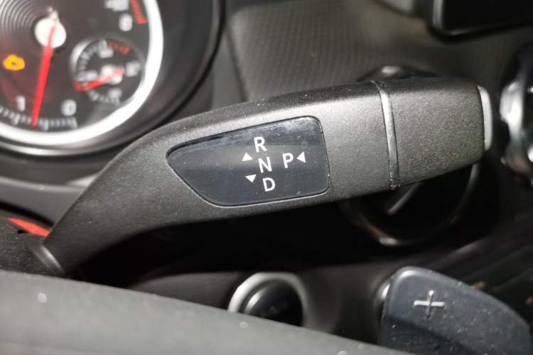 Used Mercedes-Benz GLA 2018 GLA 200 Sport Edition Gear Lever