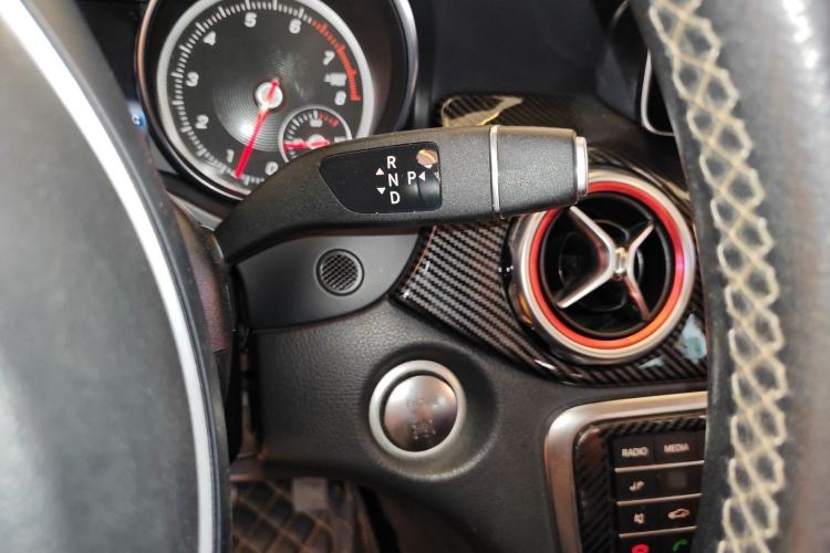 Used Mercedes-Benz GLA 2018 GLA 200 Sport Edition Gear Lever