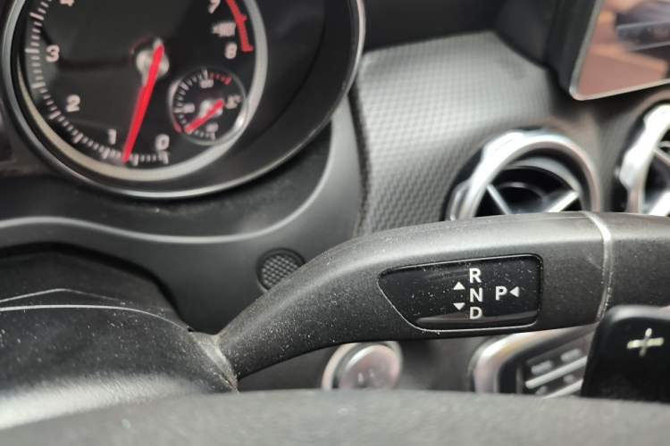 Used Mercedes-Benz GLA 2018 GLA 200 Sport Edition Gear Lever