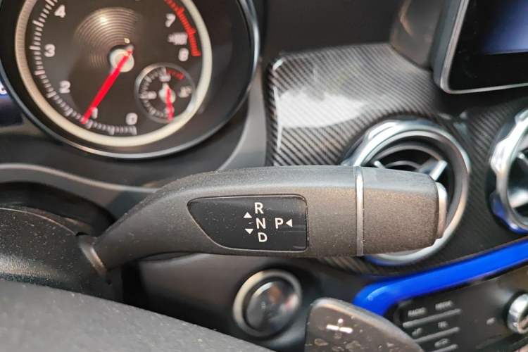 Used Mercedes-Benz GLA 2018 GLA 200 Sport Edition Gear Lever