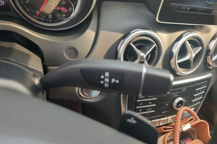 Used Mercedes-Benz GLA 2018 GLA 200 Sport Edition Gear Lever