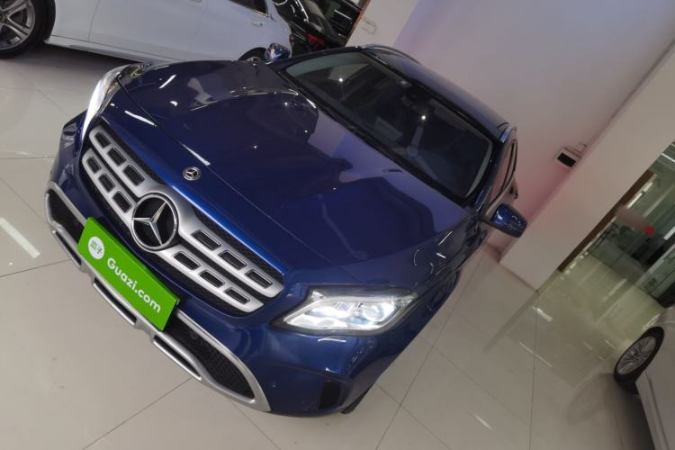 Used Mercedes-Benz GLA 2018 GLA 200 Fashion Model Guazi used car, China used car export, Used car for sale, Used cars, Cheapest cars for sale