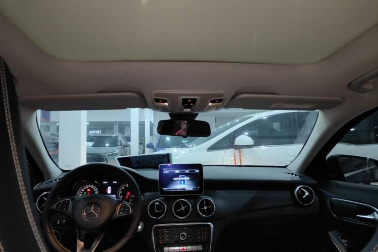 Used Mercedes-Benz GLA 2018 GLA 200 Sport Edition Headliner