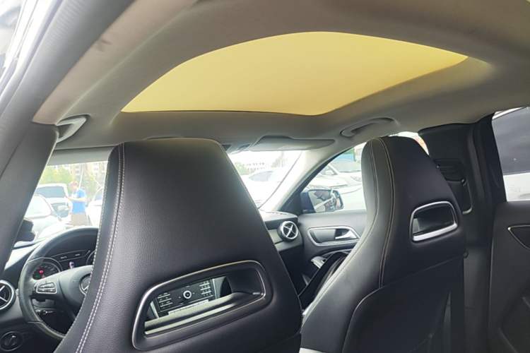 Used Mercedes-Benz GLA 2018 GLA 200 Sport Edition Headliner
