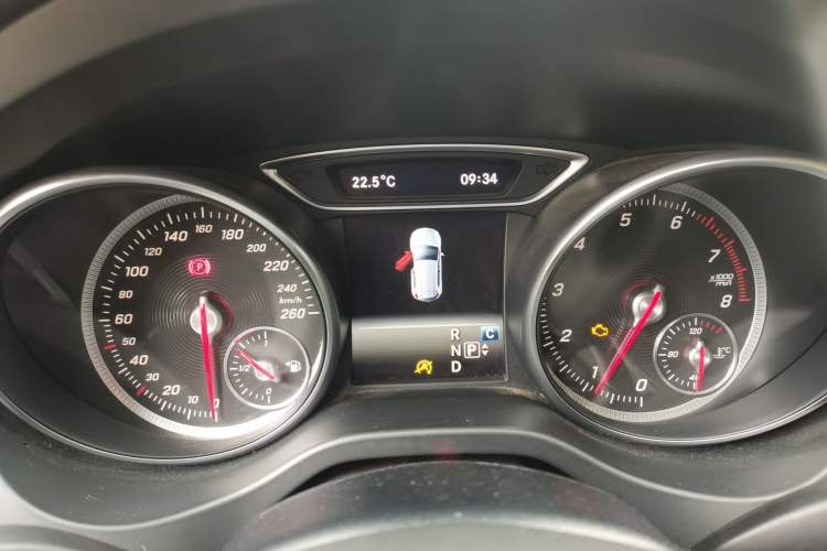 Used Mercedes-Benz GLA 2018 GLA 200 Sport Edition Instrument Cluster