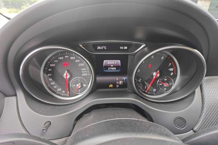 Used Mercedes-Benz GLA 2018 GLA 200 Sport Edition Instrument Cluster