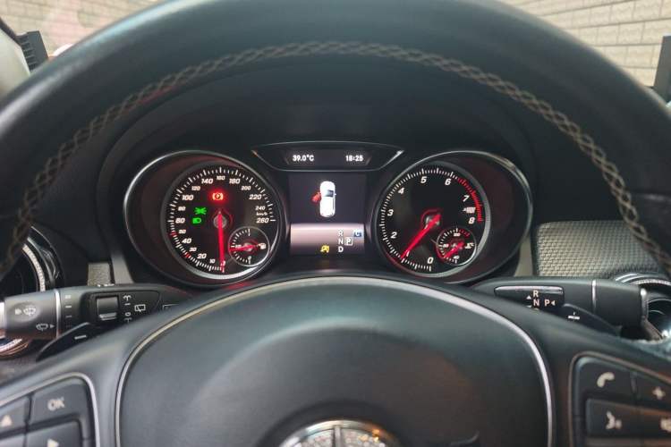 Used Mercedes-Benz GLA 2018 GLA 200 Fashion Model Instrument Cluster