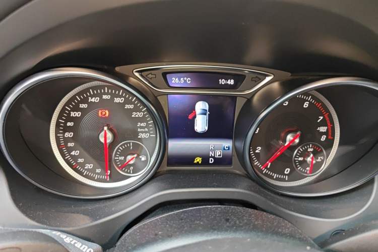 Used Mercedes-Benz GLA 2018 GLA 200 Sport Edition Instrument Cluster