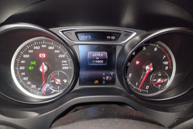 Used Mercedes-Benz GLA 2018 GLA 200 Sport Edition Instrument Cluster
